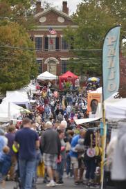 gold rush crowds Lamar photography